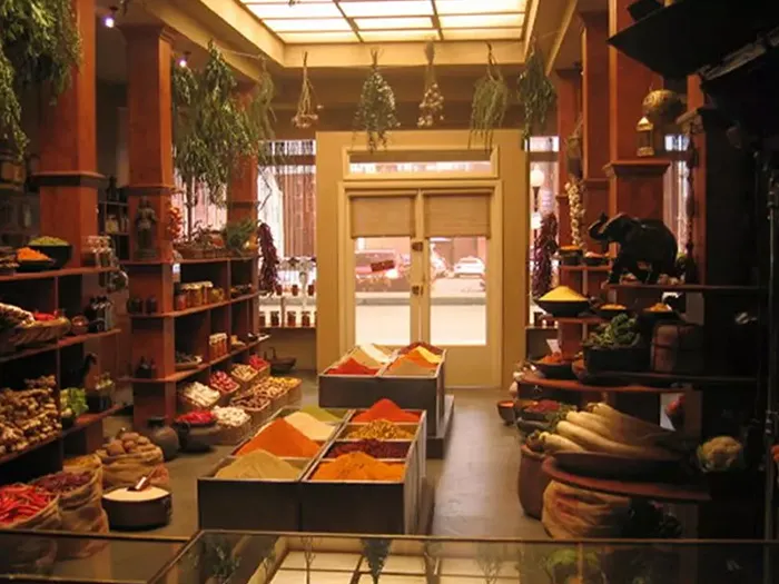 تبلیغات محصولات عطاری
